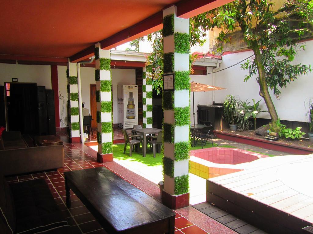 Capsule Hostel Guatemala Exterior foto